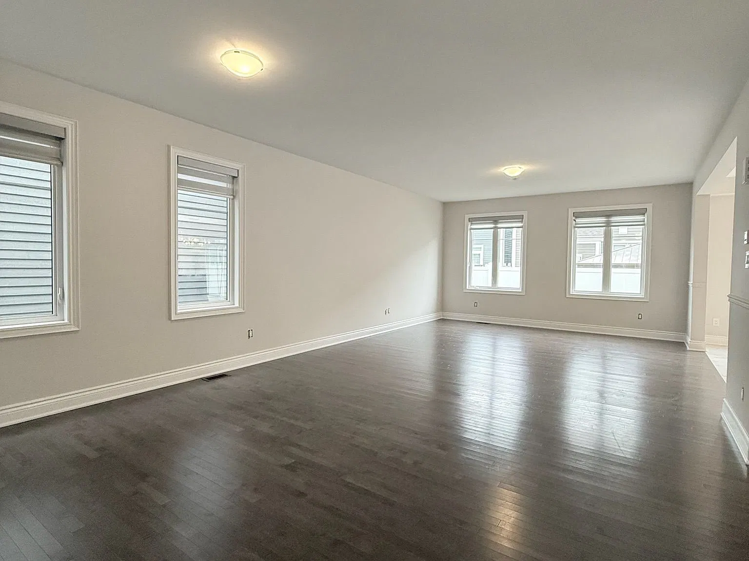 4 bed, $3,200 — Photo 2