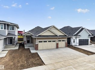 209 Hampshire Point, Strathcona County, AB T8B0C7