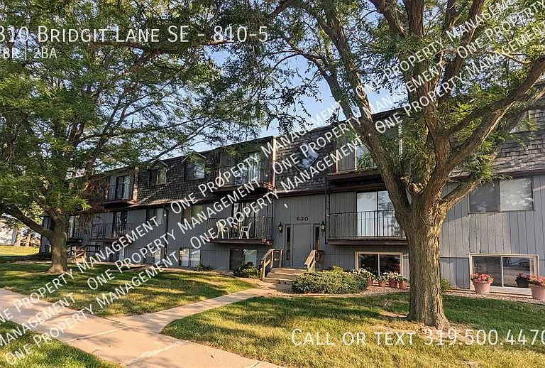 810 Bridgit Ln SE #5 — Photo 1