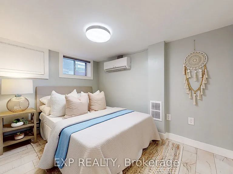 122 Parkmount Rd #D — Photo 7