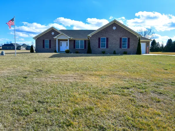 1623 W Stoneybrook Ln, Crawfordsville, IN 47933