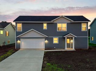 3113 Bassett Dr, Mankato, MN 56001