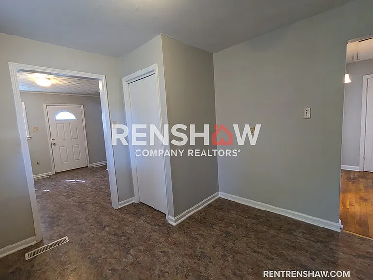 1887 N Graham St — Photo 9