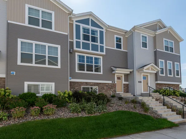 809 Roselyn Dr, Victoria, MN 55386