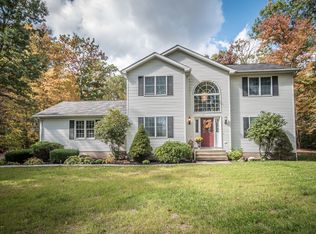 327 Golf Club Rd #L-26, Roaring Brook Township, PA 18444