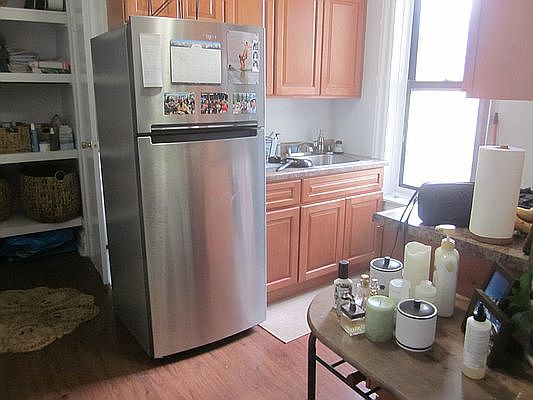 2nd image of 204 Ross St #U29
