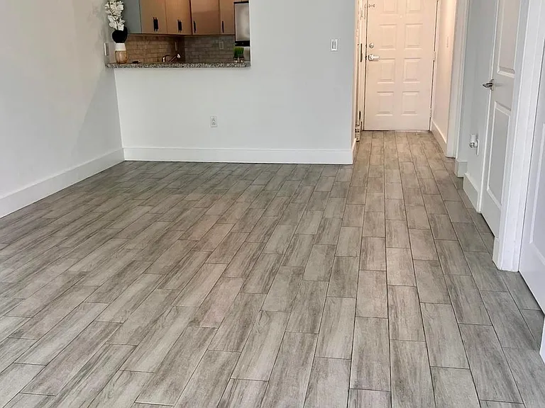 126 SW 17th Rd #405 — Photo 5