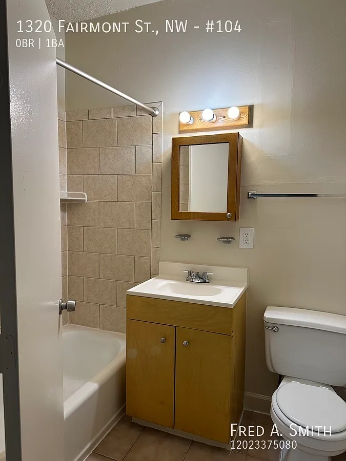 1320 Fairmont St NW — Photo 4