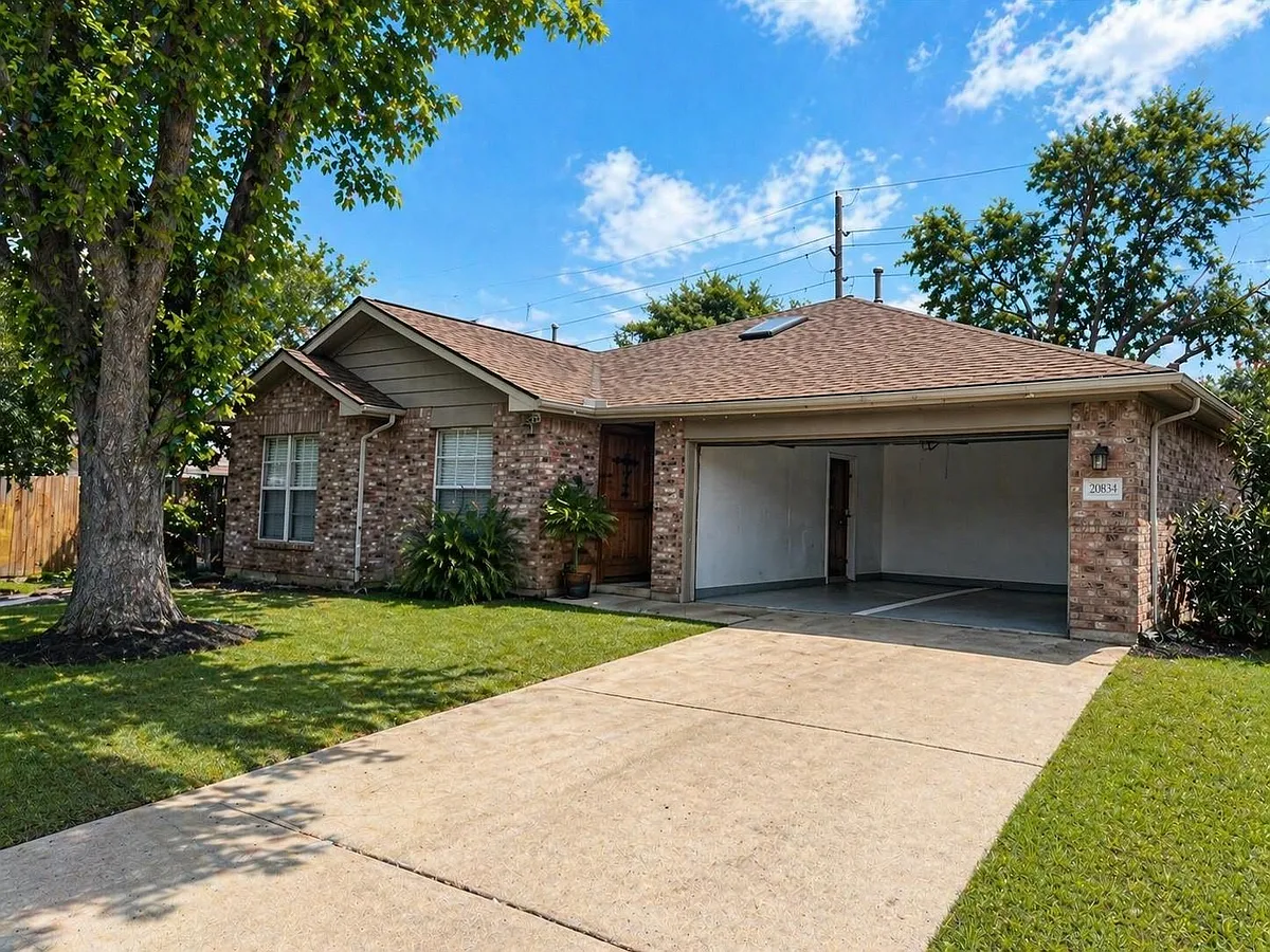Building Photo - 20834 Beech Tree Dr