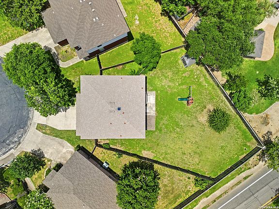 2nd image of 21302 Encino Lookout