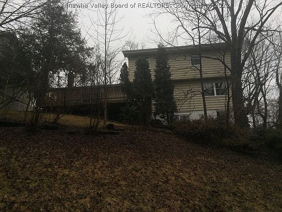4th image of 70 Emmondale Dr