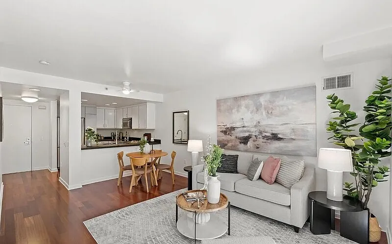 1 bed, 1.0 bath, 656 sqft, $3,600 — Photo 1