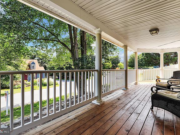 2nd image of 10607 High Beach Ct