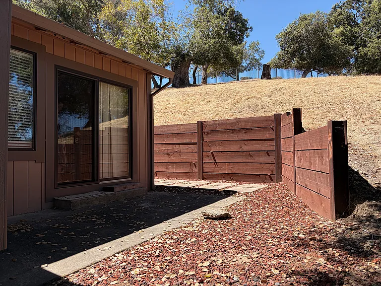 10 Clay Ct #10 — Photo 18