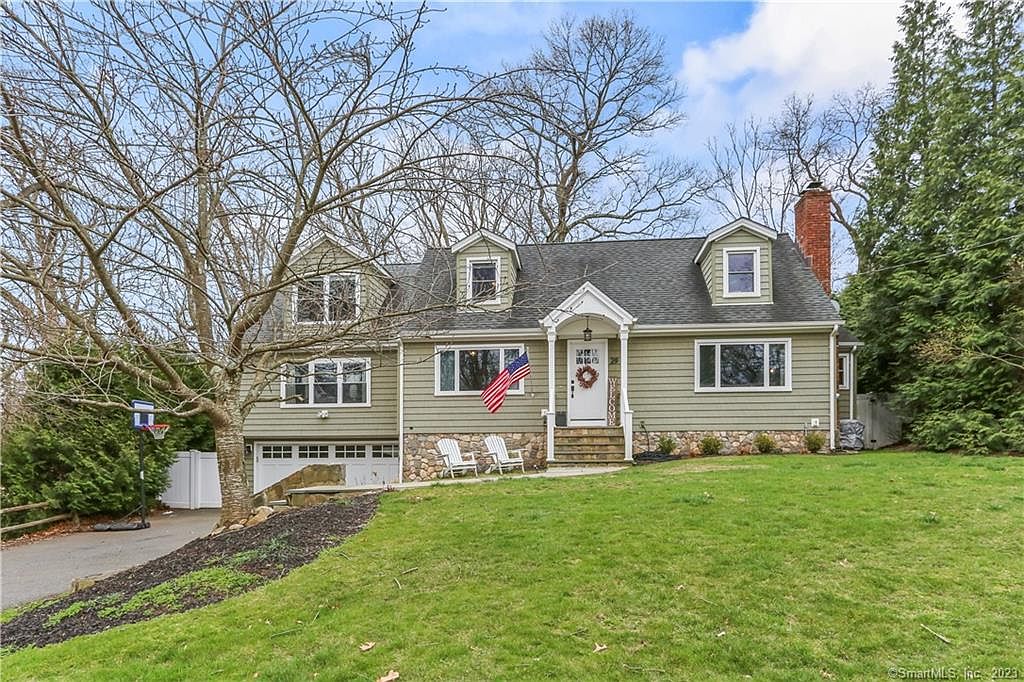 29 Nutmeg Ln, Fairfield, CT 06824 MLS 170562067 Zillow