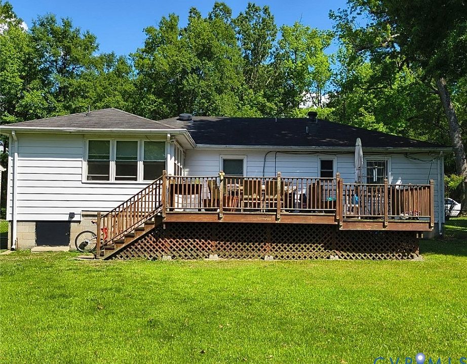 2nd image of 3203 Norfolk St