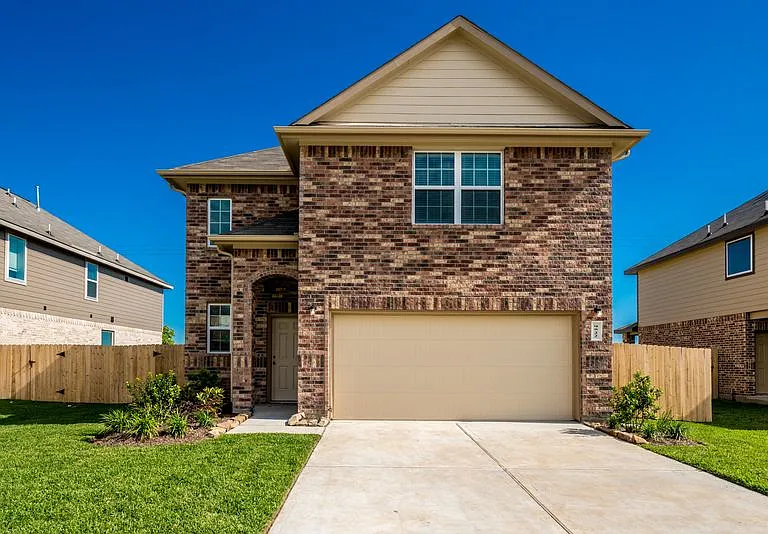 9522 Yellow Rose Dr — Photo 1