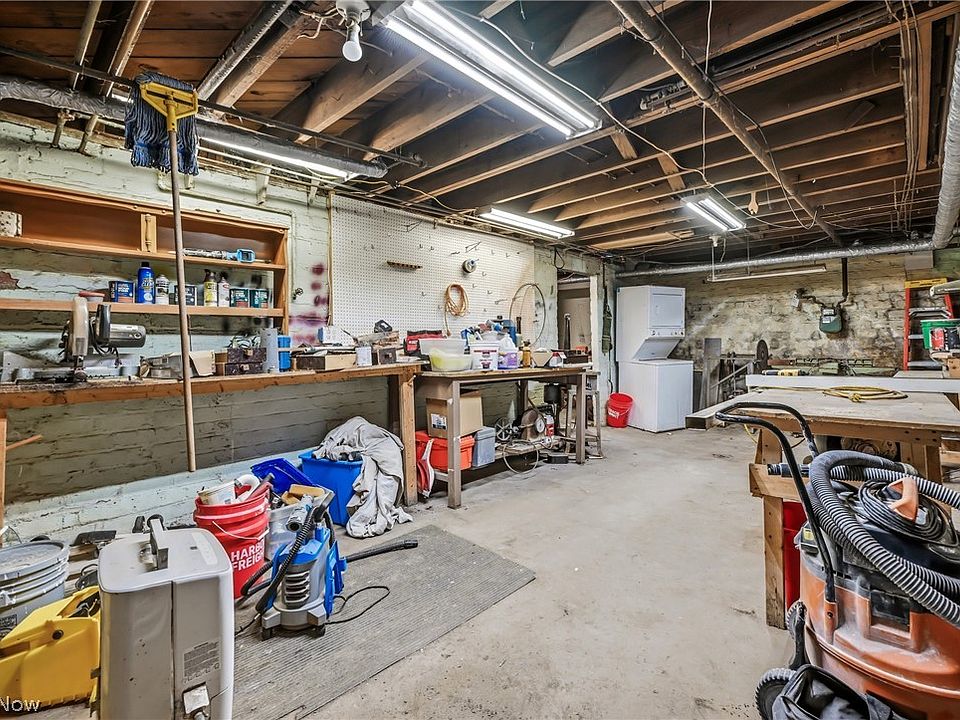 40th image of 2318 Selma Ave