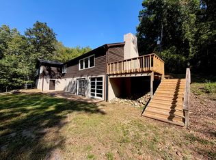 378 Contentment Rd, Makanda, IL 62958