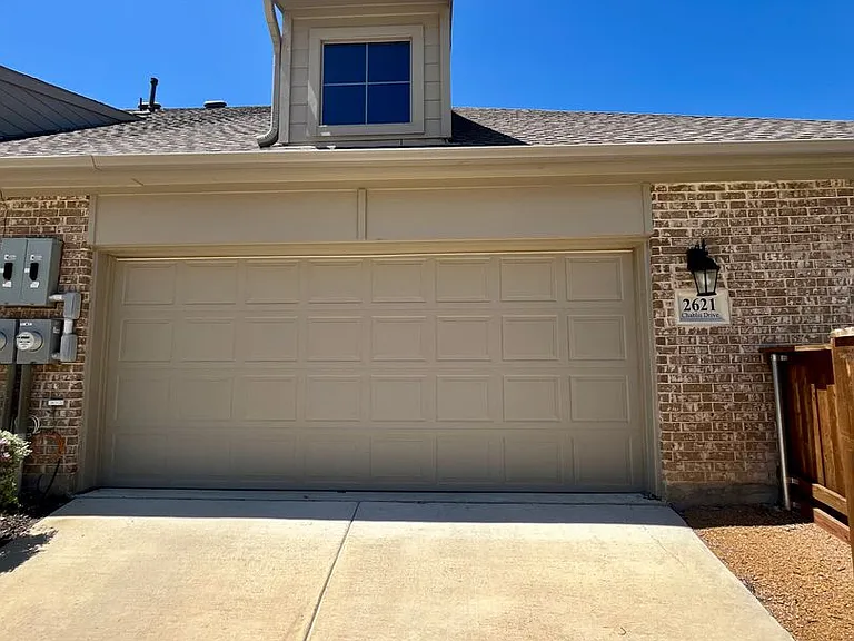 2621 Chablis Dr — Photo 19