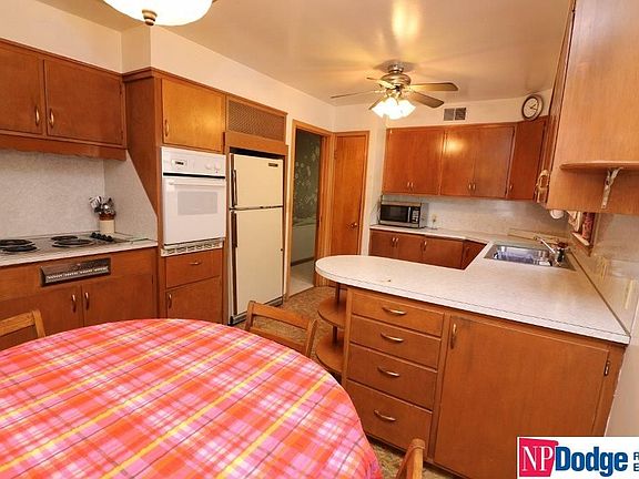 5th image of 5027 S 37th St
