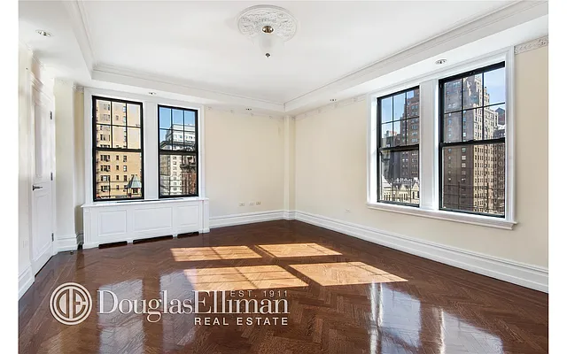 Rented by Douglas Elliman | media 21