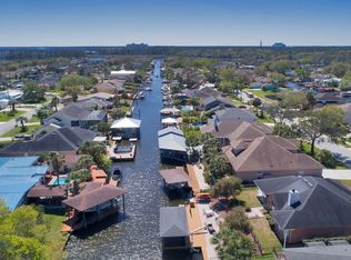 4203 Tradewinds Dr, Jacksonville, FL 32250