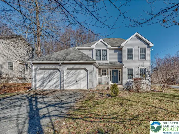 1624 Cotswold Rd, Tobyhanna, PA 18466