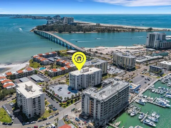 851 Bayway Blvd APT 403, Clearwater, FL 33767