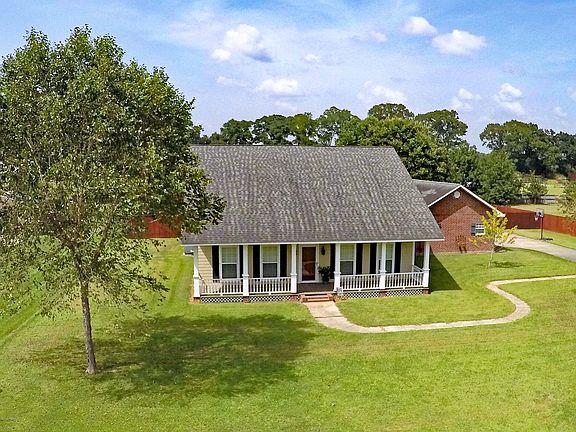 4th image of 469 Meghan Dr