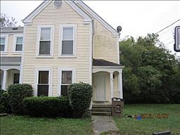 1st image of 749 Lake Terrace Dr