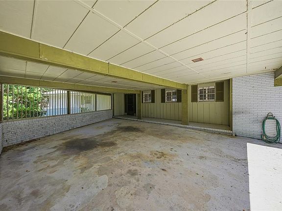 5th image of 21407 NW 39th Ct