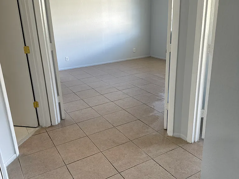 1540 SE Royal Green Cir #I204 — Photo 15
