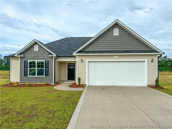 172 Presley St, Raeford, NC 28376