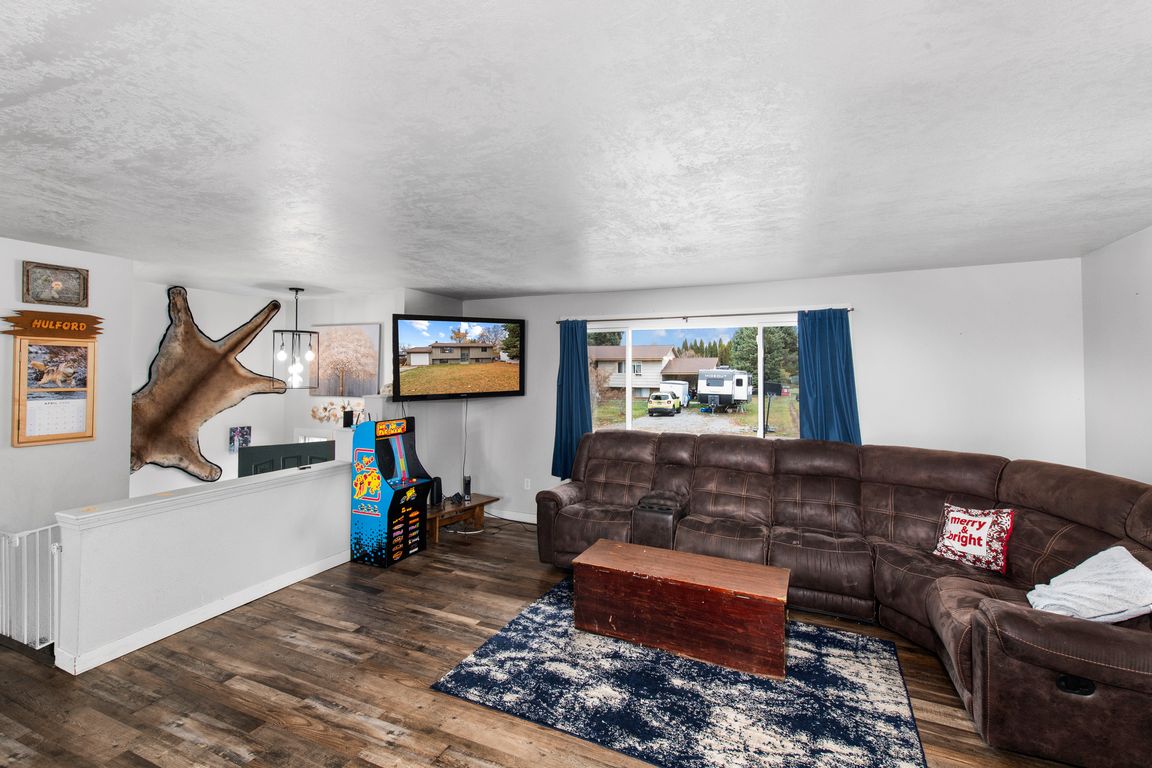 next background image