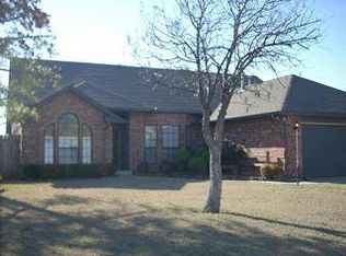 8425 Pinewood Dr, Oklahoma City, OK 73135