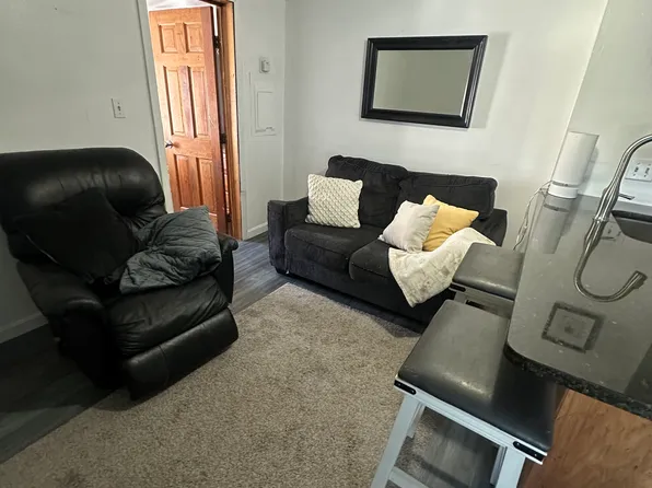 16 M St, Hampton, NH