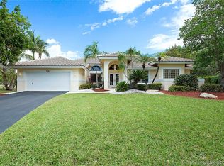 4905 NW 105th Dr, Coral Springs, FL 33076