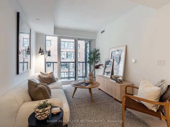 65 Mutual St #404, Toronto, ON M5B 0E5