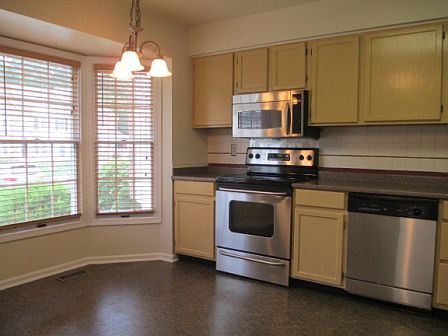 2nd image of 1049 Wingate Ct