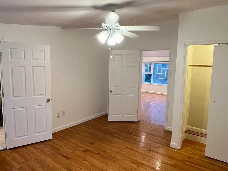 2800 Hartford Ave #4 — Photo 11