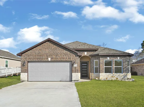 2832 Ashley St, La Marque, TX 77568