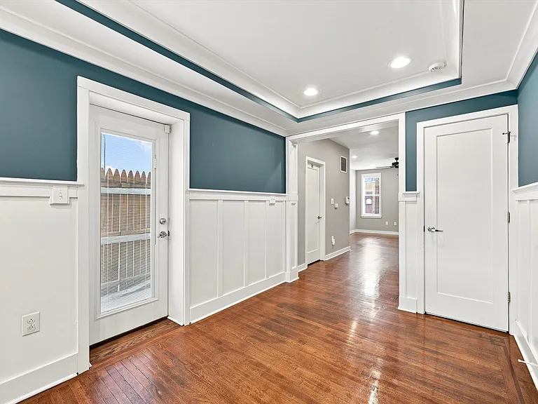 1532 E Berks St — Photo 7