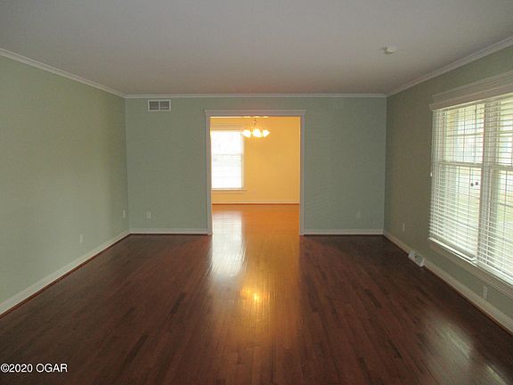 3rd image of 1010 Belle Air Pl