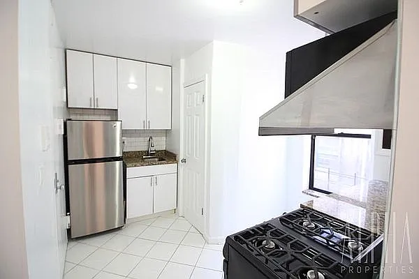Rented by Alpha Properties NYC I LLC | media 9