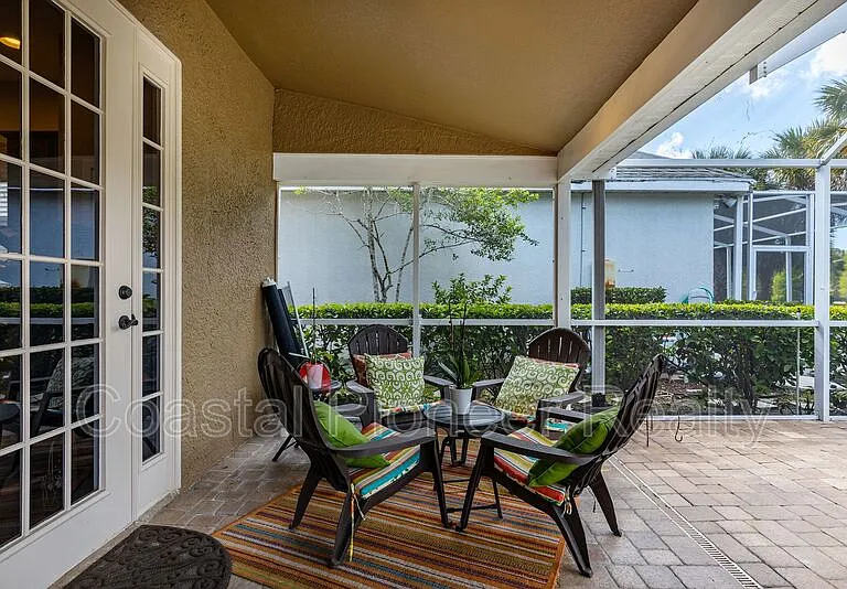 9524 Greenpointe Dr — Photo 24