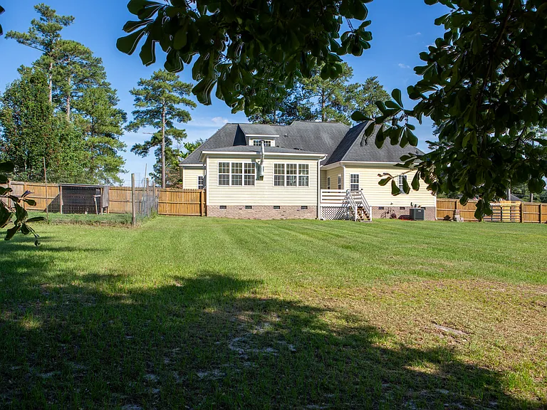 432 Booth Pond Rd — Photo 13