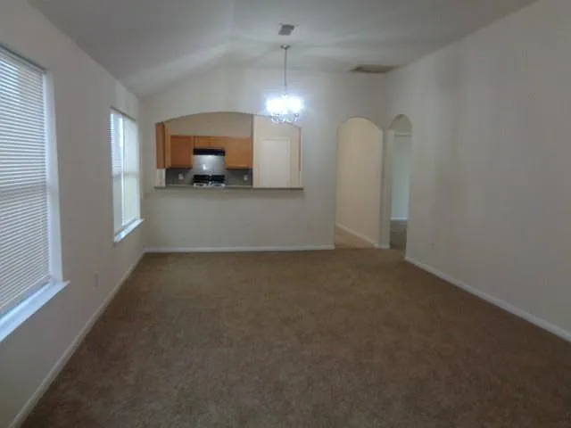 15627 Kippers Dr — Photo 2