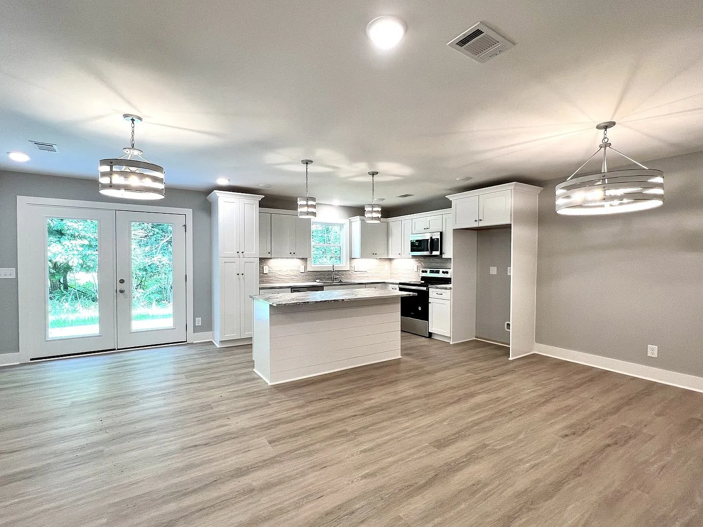 For Lease - 3 Bed, 2.5 Bath, 1515 sqft Townhome, Lebanon, TN — Photo 3