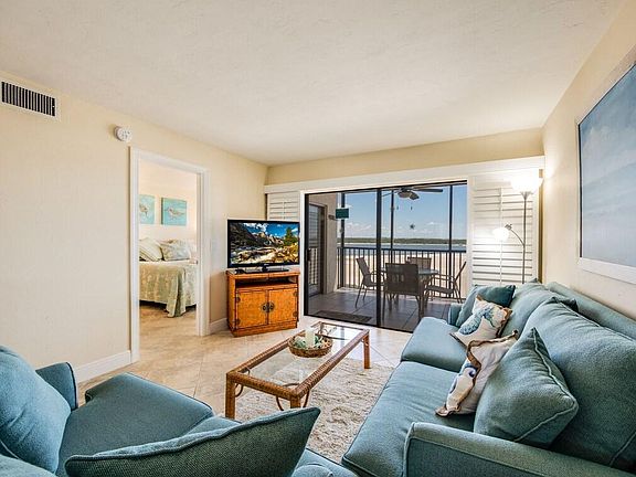 3rd image of 8350 Estero Blvd APT 233